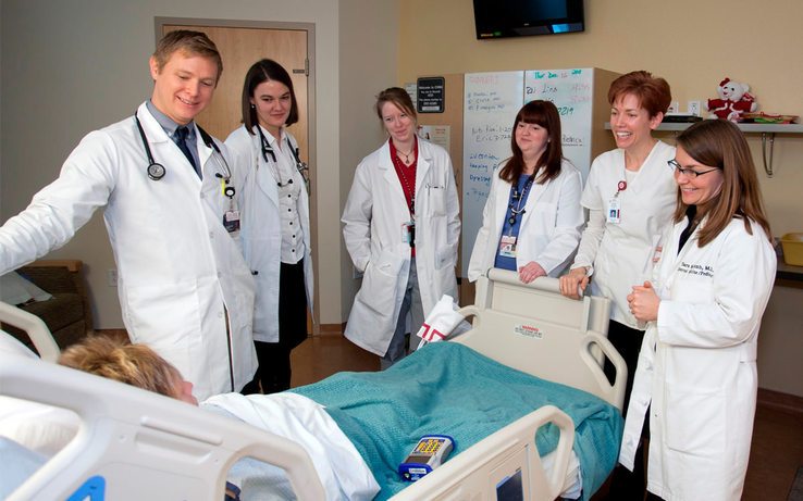Why choose Russia for studying medicine abroad? - Moscow Academy of  International Education